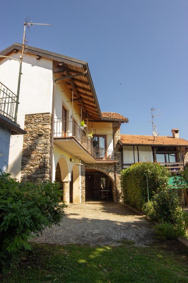 Hotel Casa Patrone Nebbiuno Exterior foto